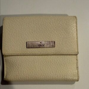 Gucci Cream Textured Wallet